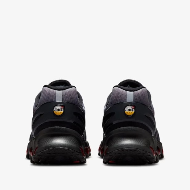 NIKE AIR MAX DN8 FQ7860 011-buty widok od tyłu