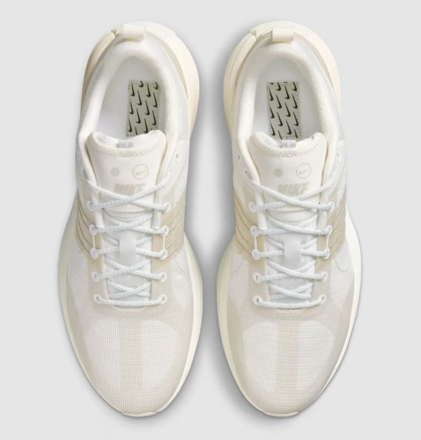 NIKE LUNAR ROAM DV2440 100-buty widok z góry