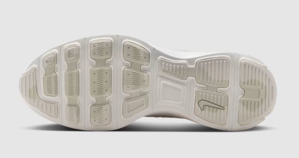 NIKE LUNAR ROAM DV2440 100-but widok podeszwa