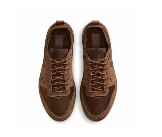 NIKE C1TY PRM HJ4316 202-buty widok z góry