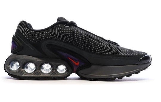 NIKE AIR MAX DN DV3337 001-but ustawiony w prawo