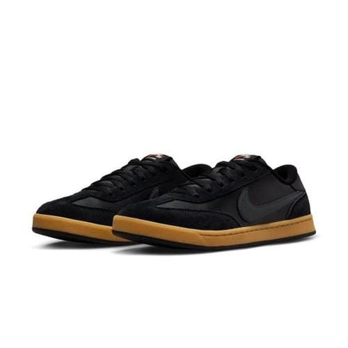 Nike Sb Fc Classic 909096 008-buty widok z boku