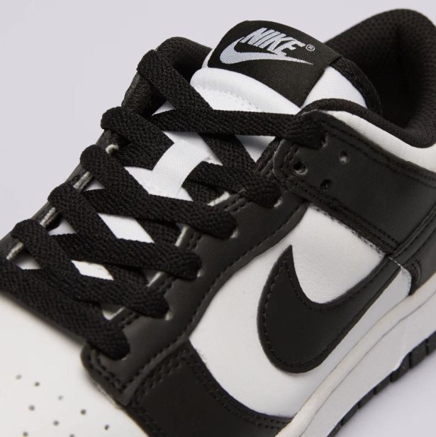 NIKE W DUNK LOW NEXT NATURE DD1873 102-zbliżenie buta przód