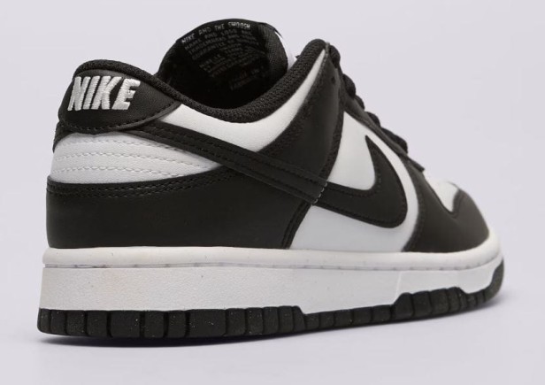 NIKE W DUNK LOW NEXT NATURE DD1873 102-tył buta