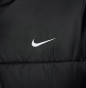 Nike Classic Puffer Fz5903 010-kurtka zbliżenie znaczek