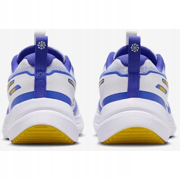 NIKE COSMIC RUNNER (GS) HM4402 101-buty widok od tyłu