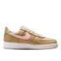 Nike air force 1 retro ll qs hv2021 200-but ustawiony w prawo