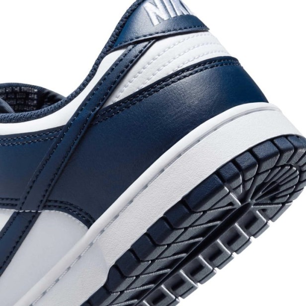 Nike Dunk Low Retro Hf5441 107- Szczegół z tyłu