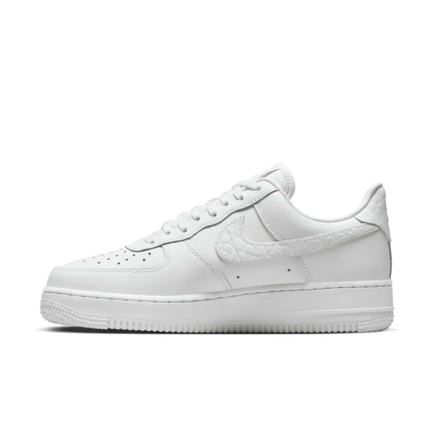Nike W Air Force 1 '07 Lo Im6485 121 -Skierowany w prawo