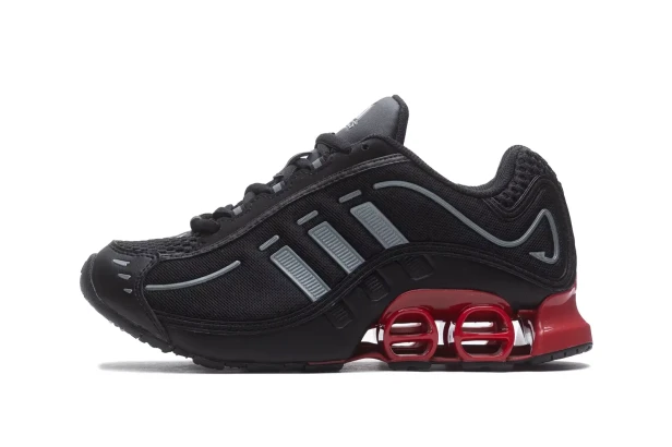 Adidas Megaride 01 Jh7925-but skierowany w lewo