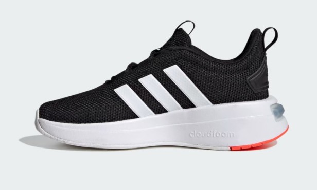 Adidas Racer Tr23 K Id0334-but skierowany w lewo