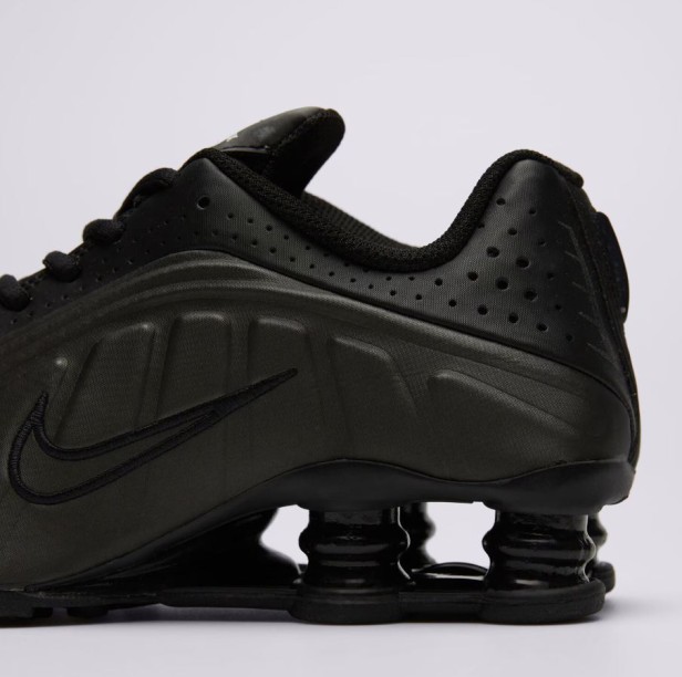Nike Shox R4 (Gs) Cw2626 003-but zbliżenie bok